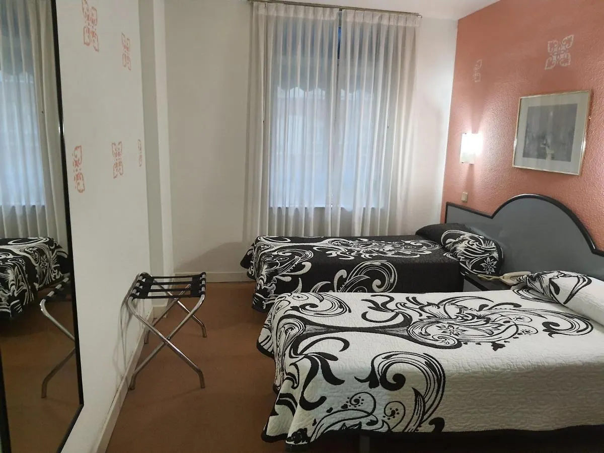 Hotel Arha Santander 3*,