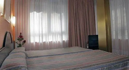Hotel Arha Santander 3*,